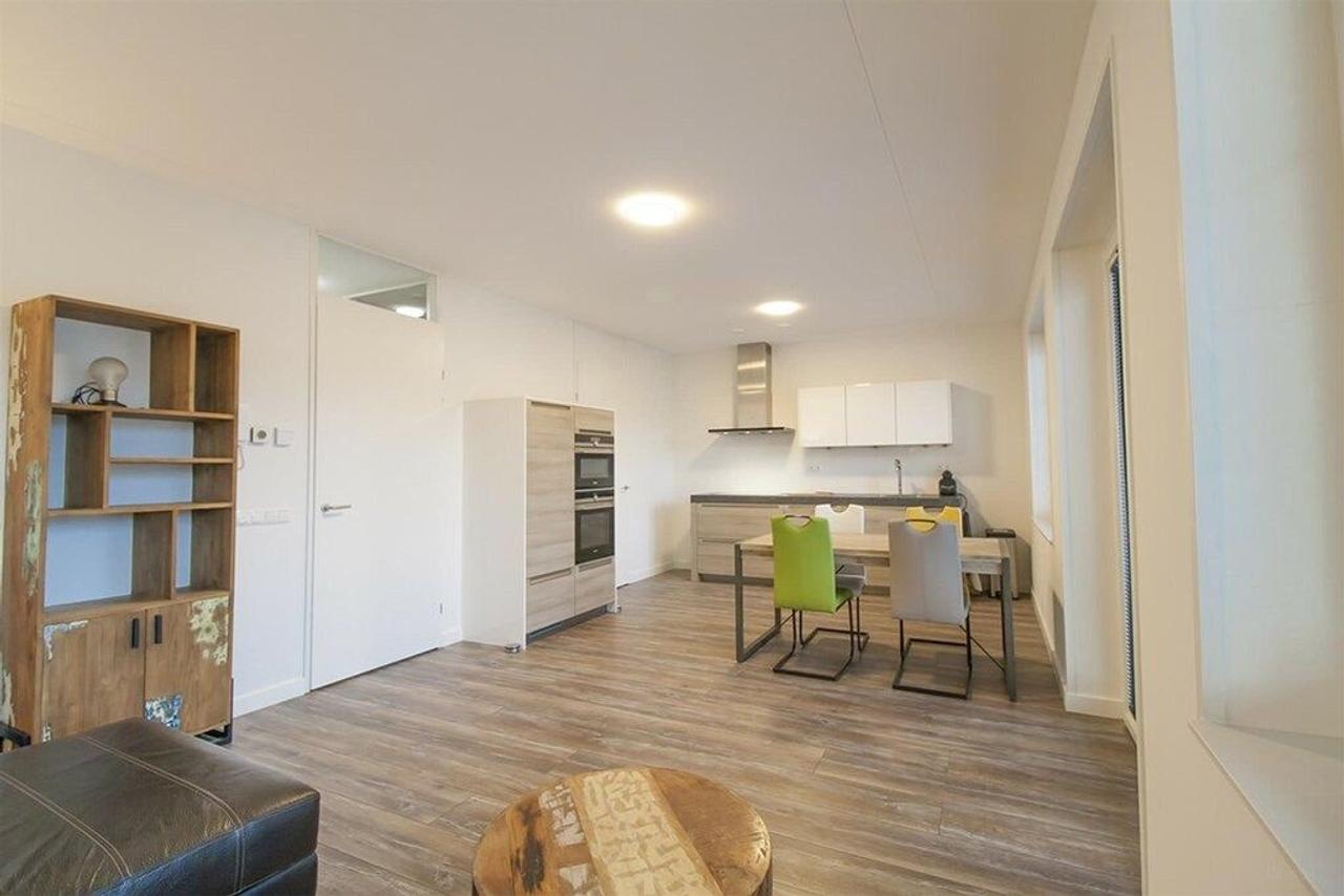 Licht 75m² appartement in Holland Park Diemen - Afbeelding 2