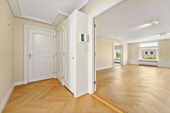 170 m² bovenwoning aan het Nassauplein - Afbeelding 6