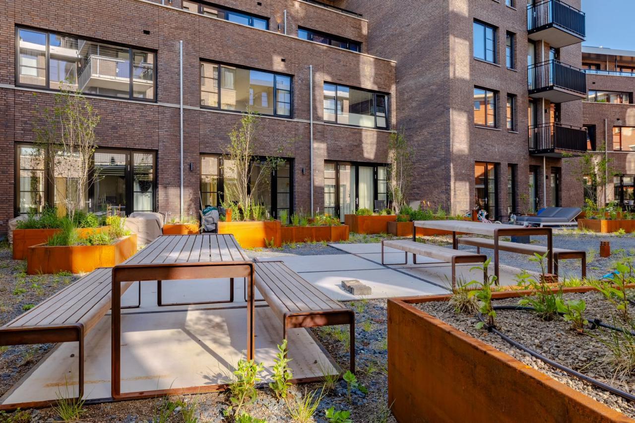 Studio met terras vlak bij station Haarlem - Afbeelding 2