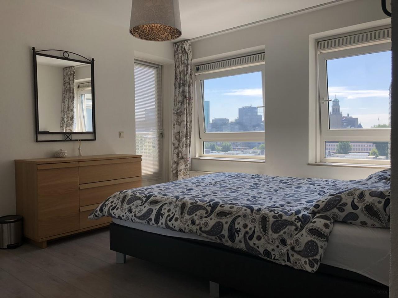 Gemeubileerd 3-kamer appartement in Rotterdam - Afbeelding 5