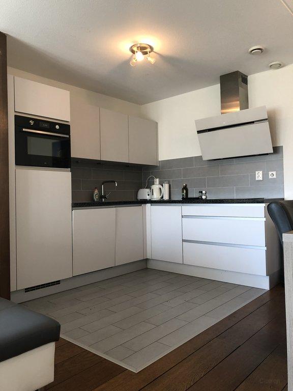 Gemeubileerd 3-kamer appartement in Rotterdam - Afbeelding 6
