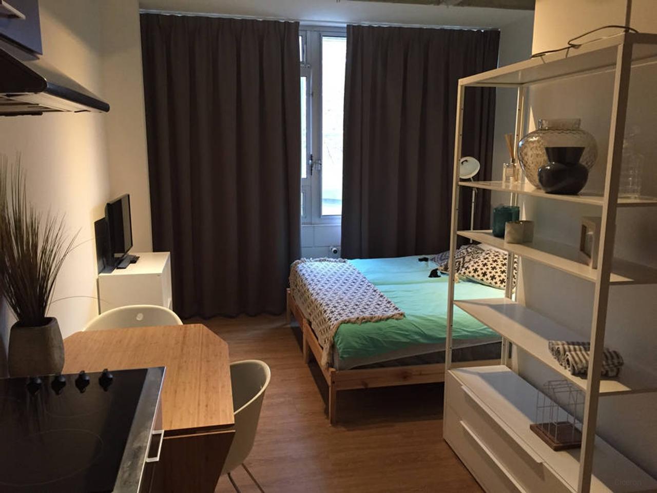 Gestoffeerde studio met terras in Zwolle - Afbeelding 2