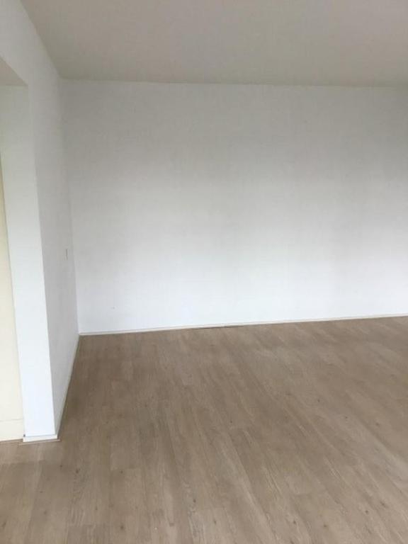 68 m² apartment with balcony and parking - Image 6