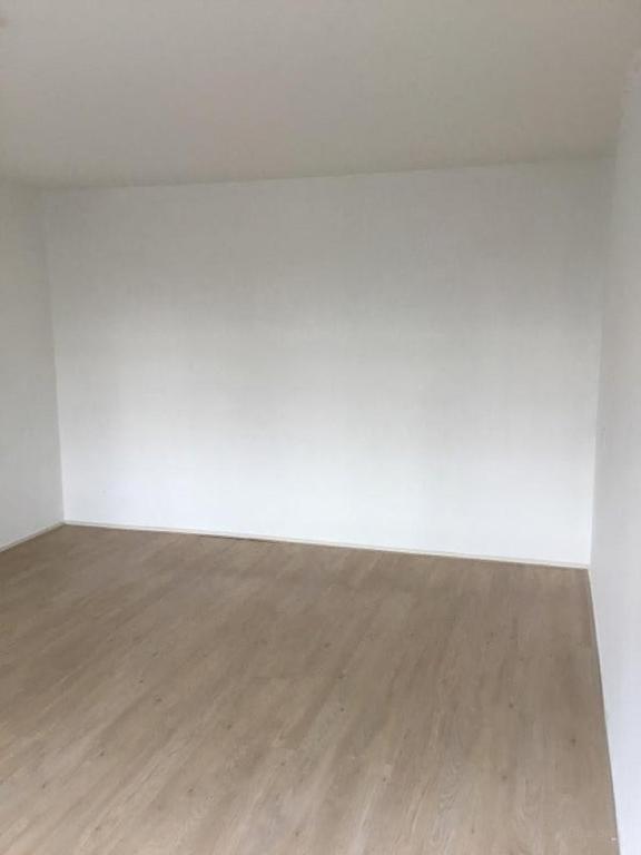 68 m² apartment with balcony and parking - Image 7