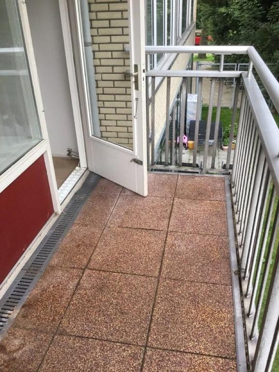 68 m² apartment with balcony and parking - Image 10
