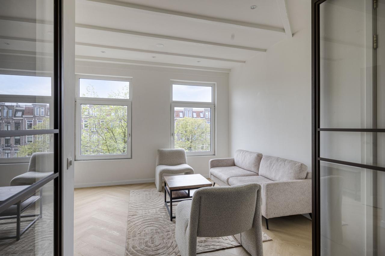 Furnished apartment on Jacob van Lennepkade - Image 3