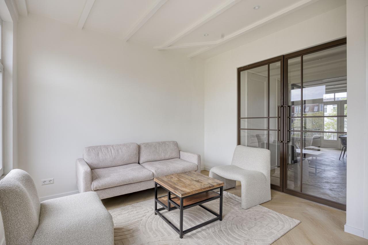 Furnished apartment on Jacob van Lennepkade - Image 4
