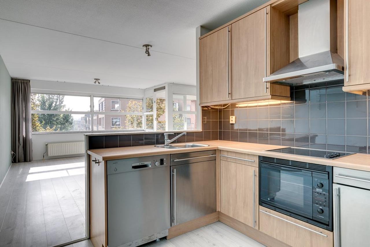Licht 81m² appartement met balkon op het zuiden - Afbeelding 12
