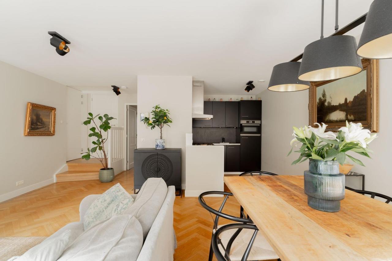 Rooftop Terrace and 2 Bedrooms in Jordaan - Image 5