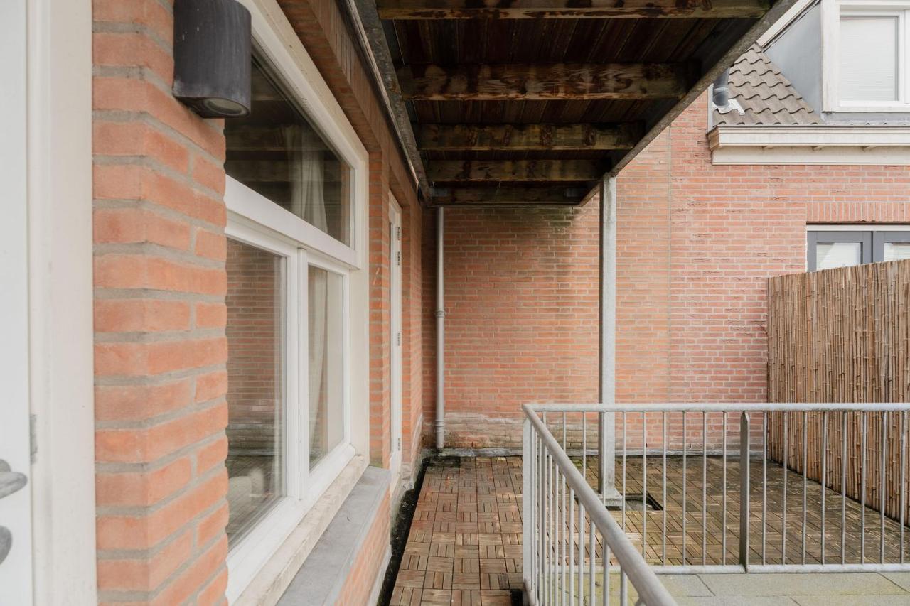 Rooftop Terrace and 2 Bedrooms in Jordaan - Image 23