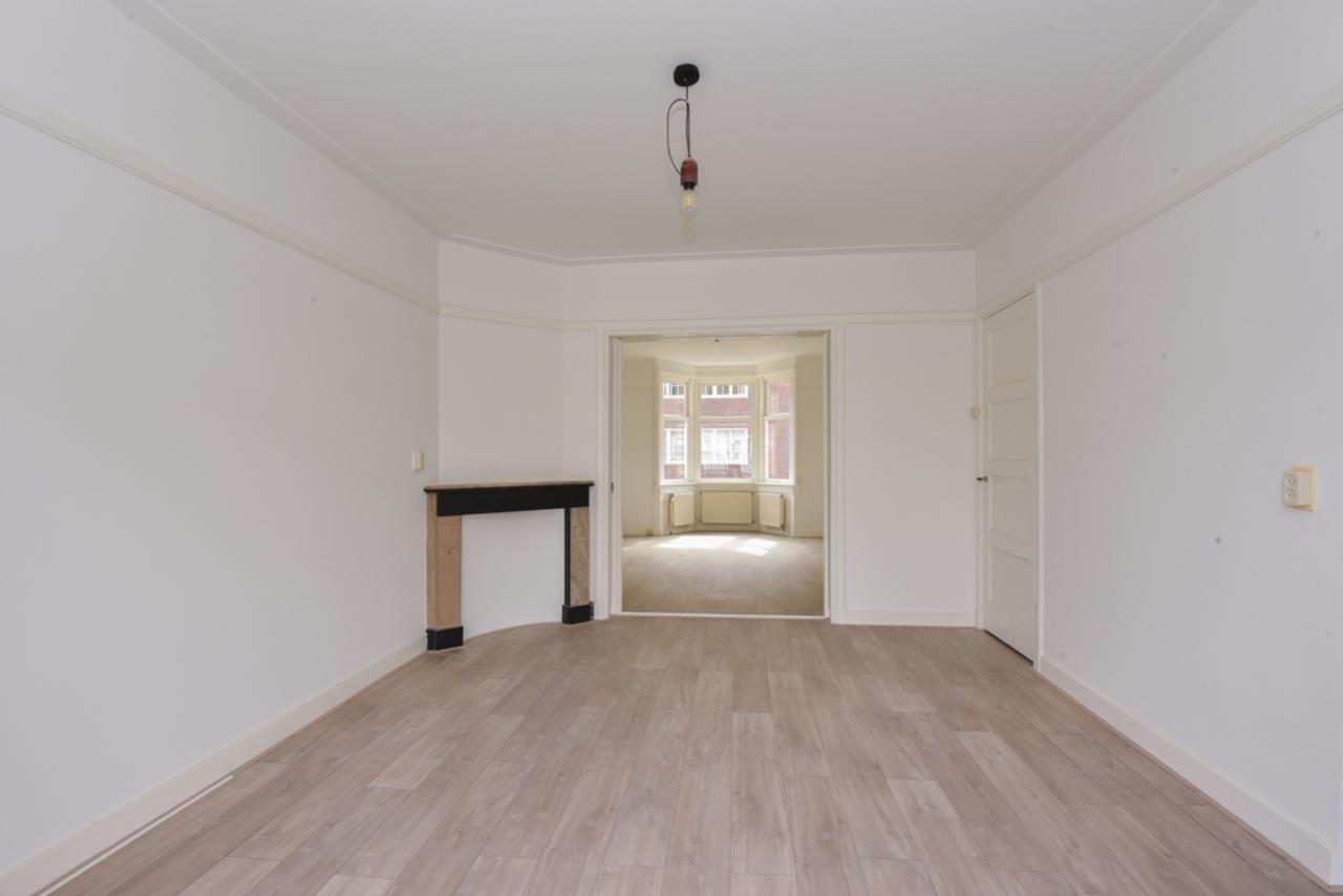 Bright 72 m² apartment in Rivierenbuurt - Image 4
