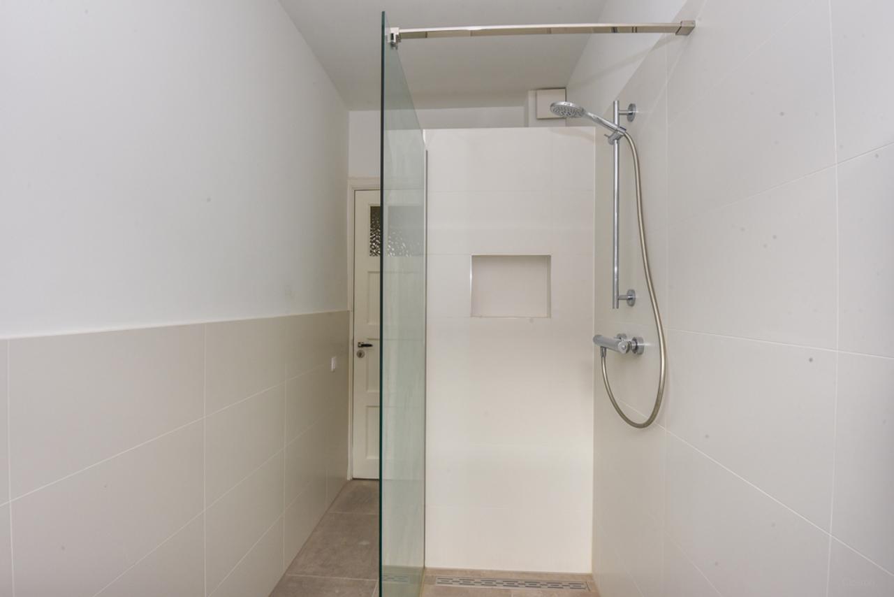 Bright 72 m² apartment in Rivierenbuurt - Image 9