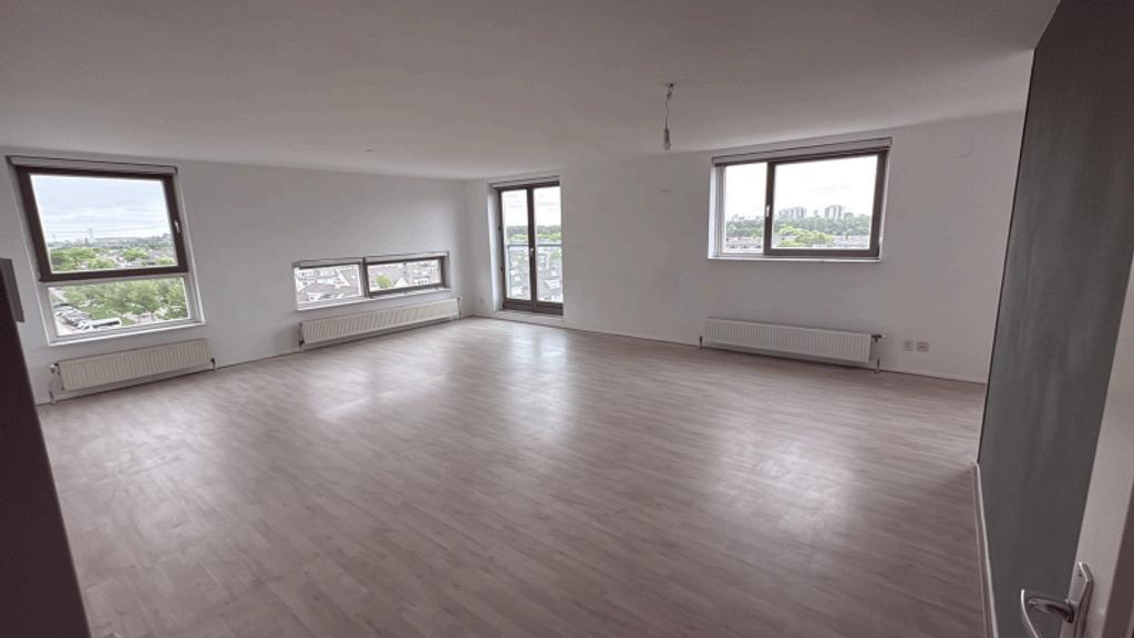 Eengezinswoning van 122 m² in Diemen - Afbeelding 2