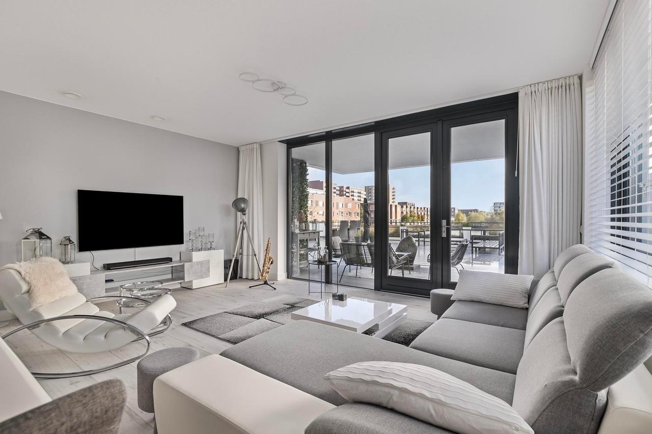 Gemeubileerd 124m² appartement met 135m² terras - Afbeelding 11