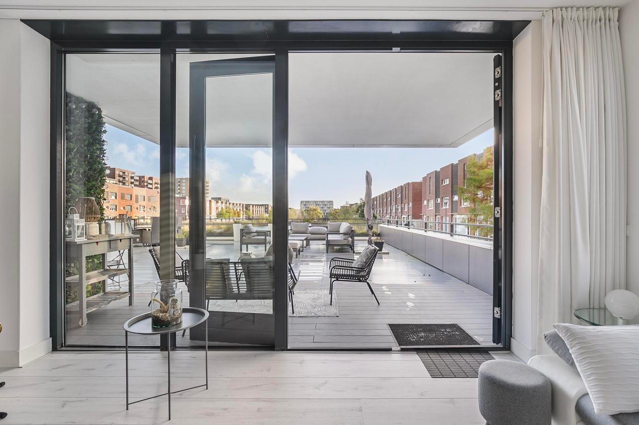 Gemeubileerd 124m² appartement met 135m² terras - Afbeelding 12