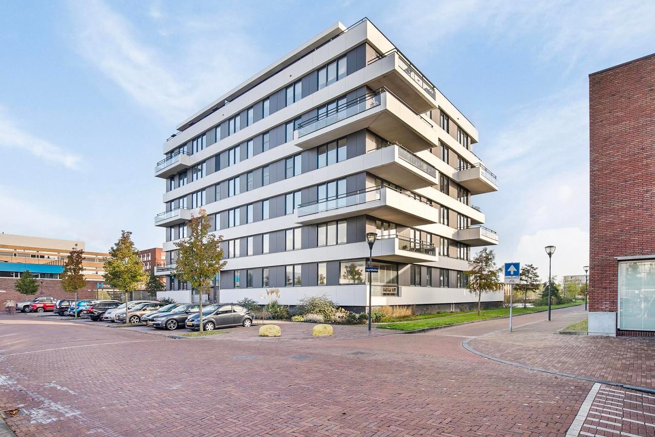 Gemeubileerd 124m² appartement met 135m² terras - Afbeelding 36