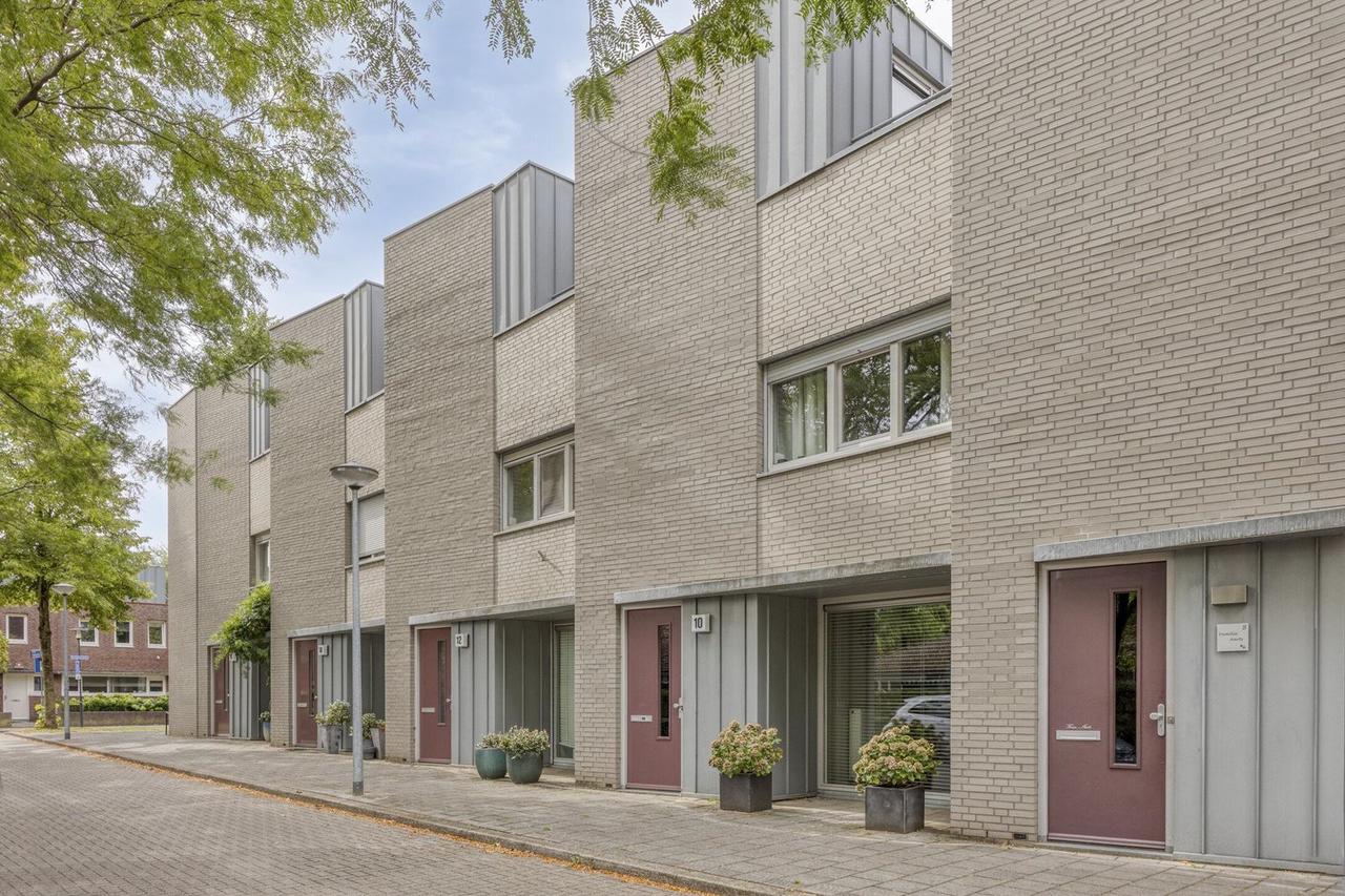 Vier slaapkamers en tuin in Maastricht - Afbeelding 1