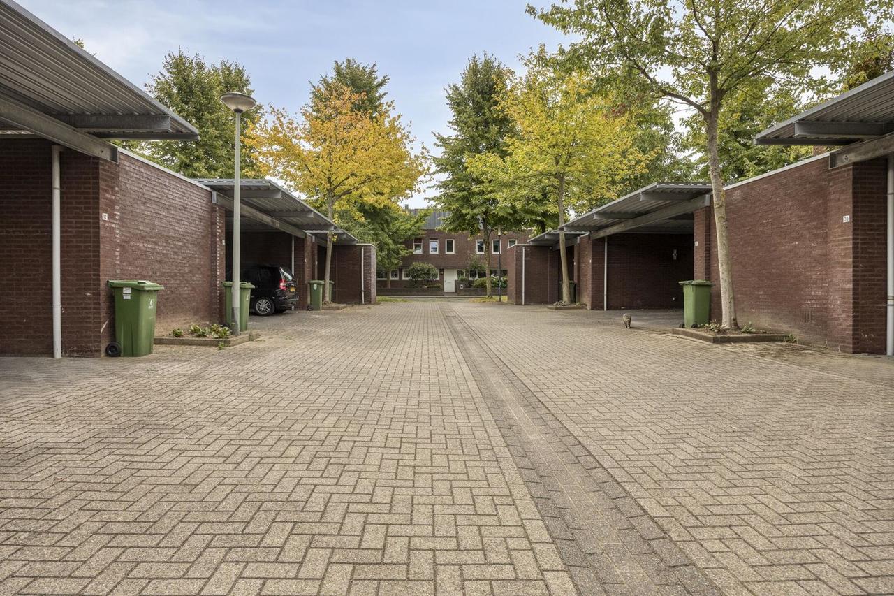 Vier slaapkamers en tuin in Maastricht - Afbeelding 30