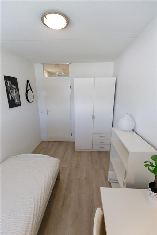 130 m², vier slaapkamers en een tuin - Afbeelding 16