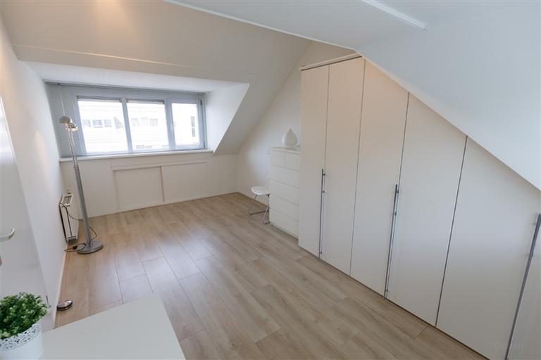 130 m², vier slaapkamers en een tuin - Afbeelding 23