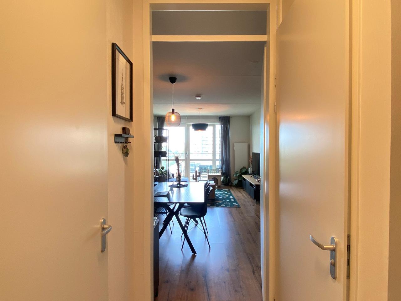 Modern 58m² appartement op de 11e verdieping - Afbeelding 3