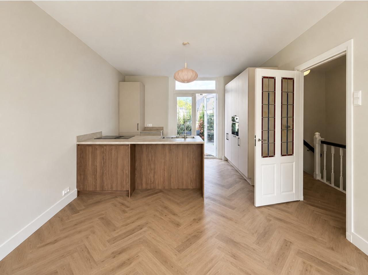 Renovated 90 m² apartment in central Bussum - Image 3