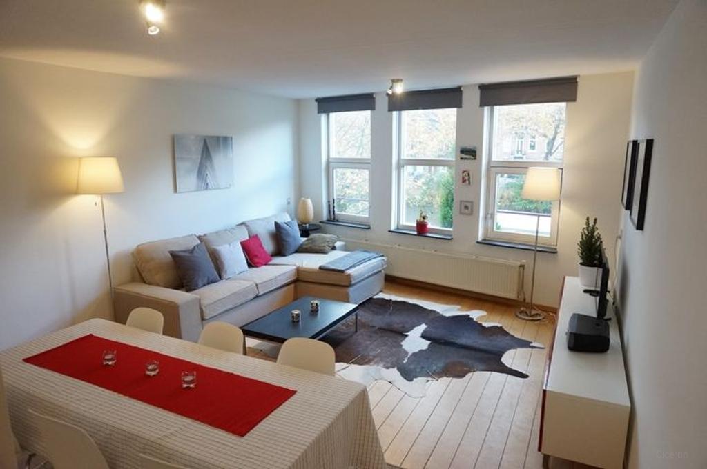 Bright 70 m² apartment with terrace on Groenmarktkade - Image 2