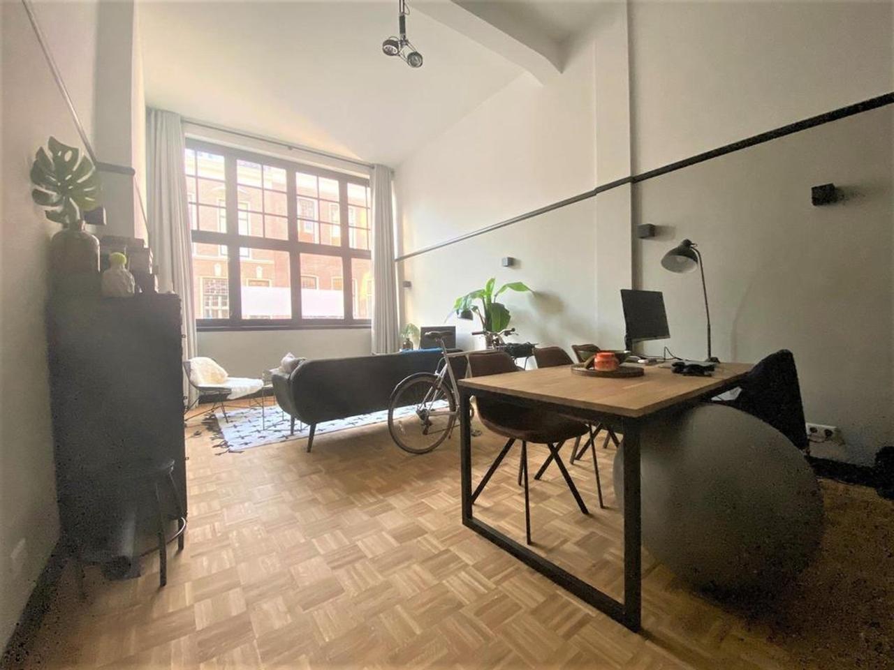 Gemeubileerd 75m² appartement met vide - Afbeelding 4