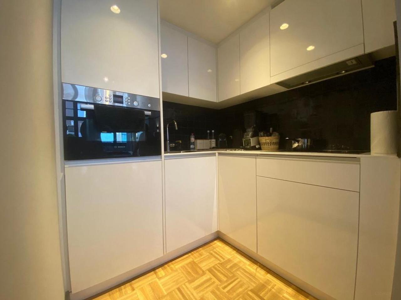 Gemeubileerd 75m² appartement met vide - Afbeelding 6
