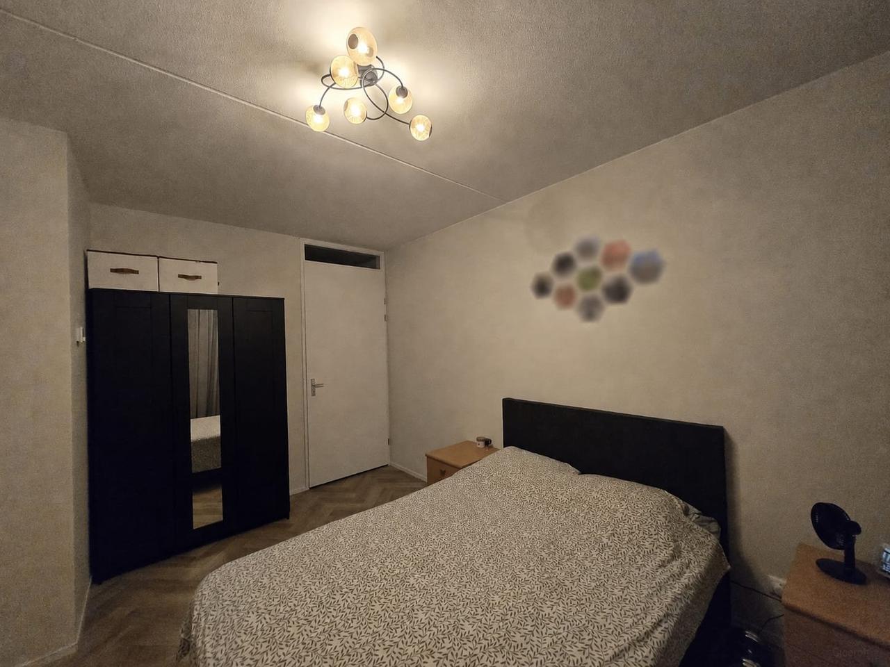 Modern apartment in central Deurne - Image 3