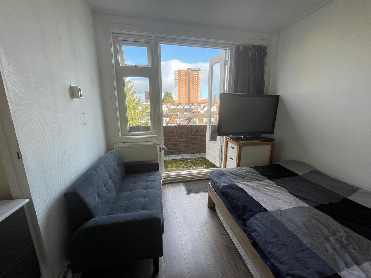 Kamer van 8 m² met gedeeld balkon in Groningen - Afbeelding 1