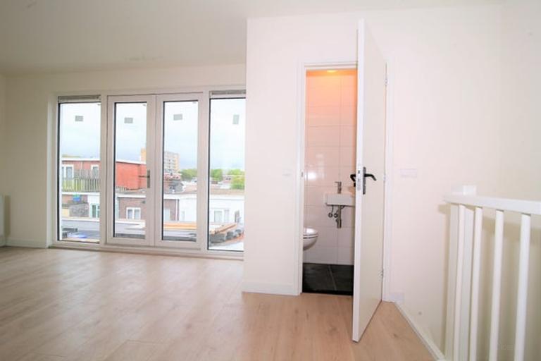 Gerenoveerd appartement met zonneterras in Den Haag - Afbeelding 8
