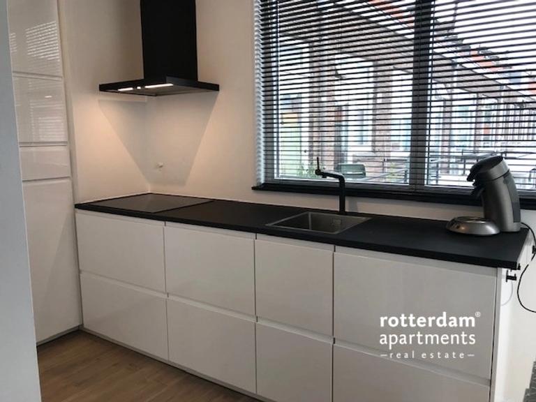 Gemeubileerd appartement met uitzicht op de Maas - Afbeelding 9