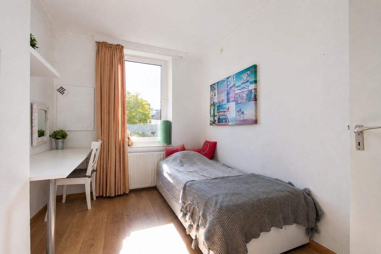 92 m² eindwoning met vier slaapkamers - Afbeelding 14