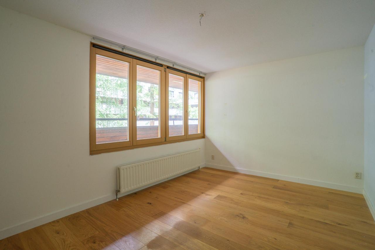 Modern 81 m² Apartment in Eastern Docklands - Image 14