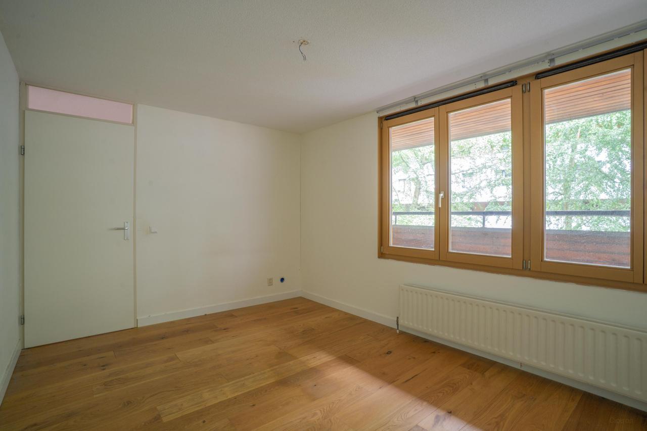 Modern 81 m² Apartment in Eastern Docklands - Image 15