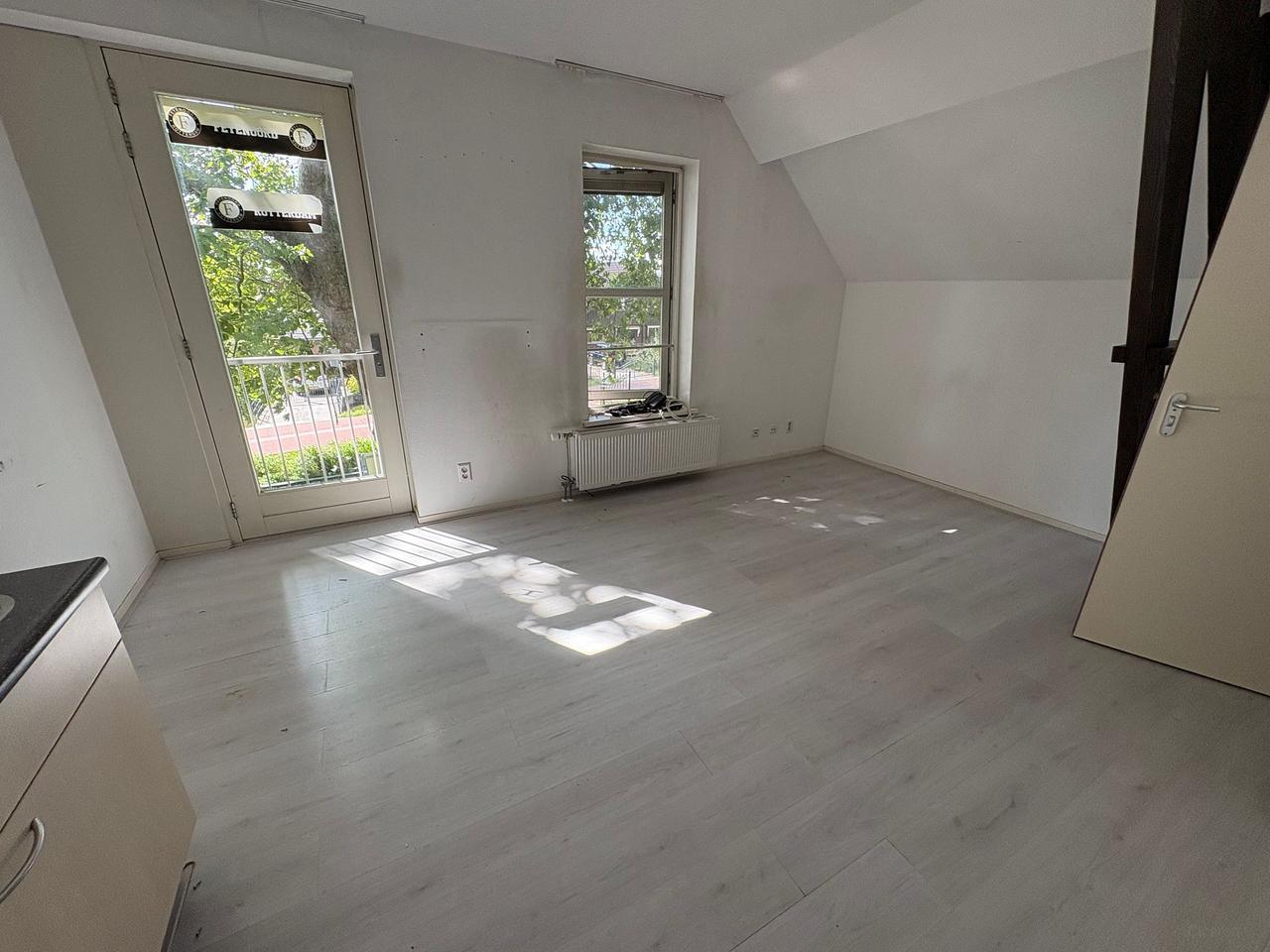 30 m² antikraakruimte met eigen sanitair - Afbeelding 3