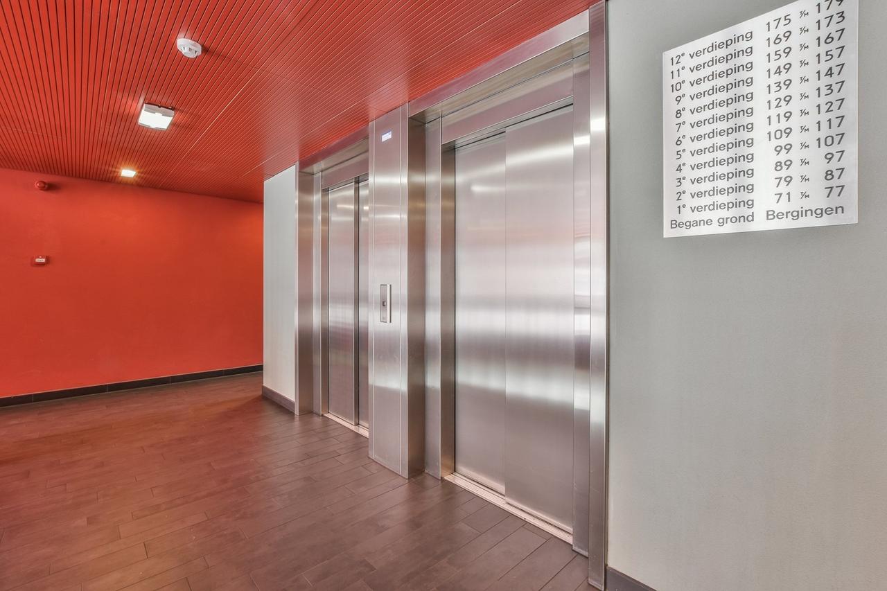 83 m² with views in Bijlmer Centrum - Image 25