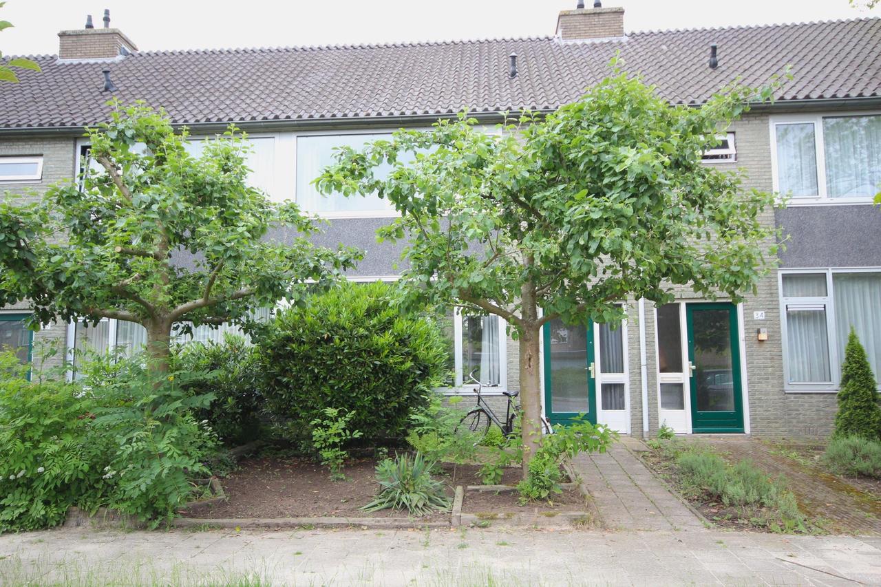 Huurwoning met 5 slaapkamers en tuin in Brummen - Afbeelding 1