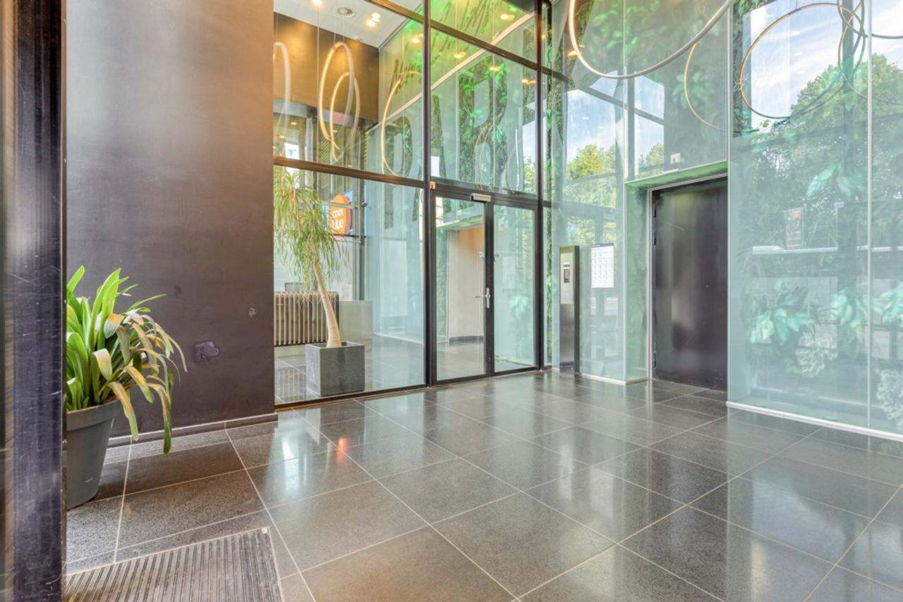 119m² hoekappartement op 17e verdieping - Afbeelding 3
