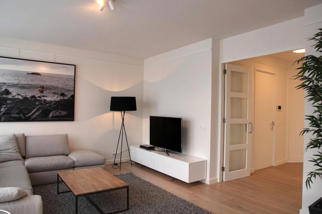 Furnished 102 m² Apartment Overlooking the Amstel - Image 6
