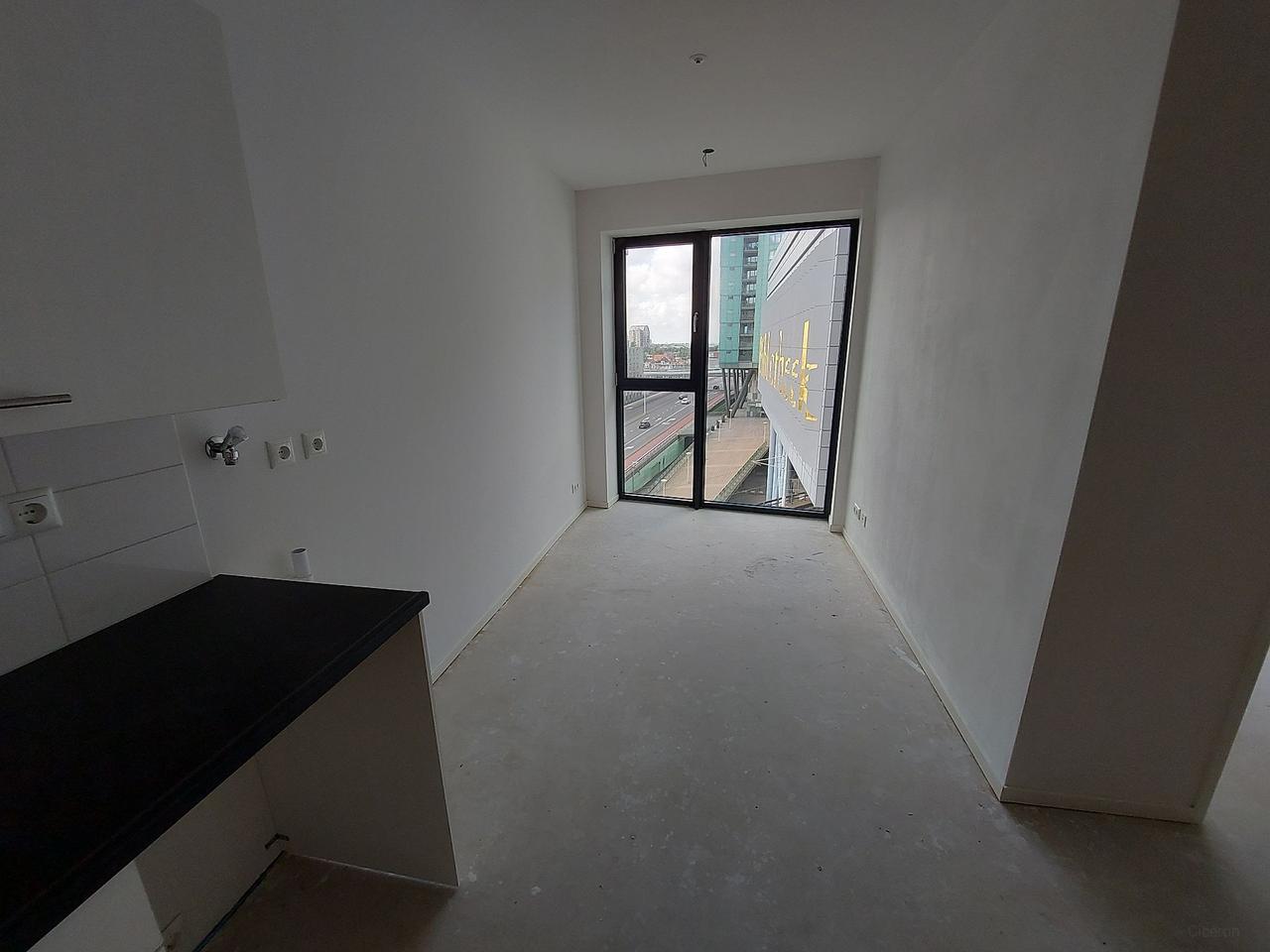 Bright 2-Room Apartment in The Hague - Image 3