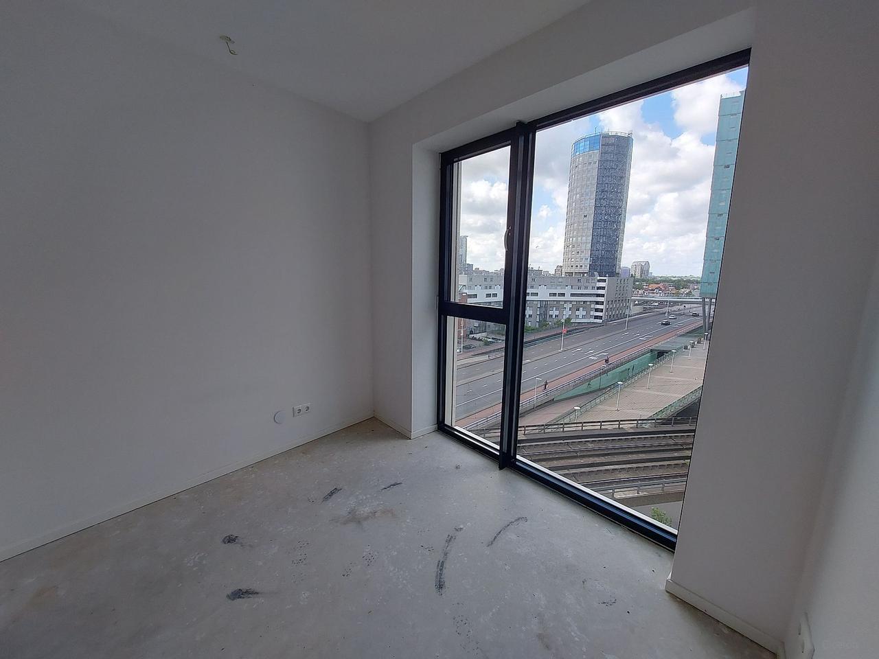Bright 2-Room Apartment in The Hague - Image 7