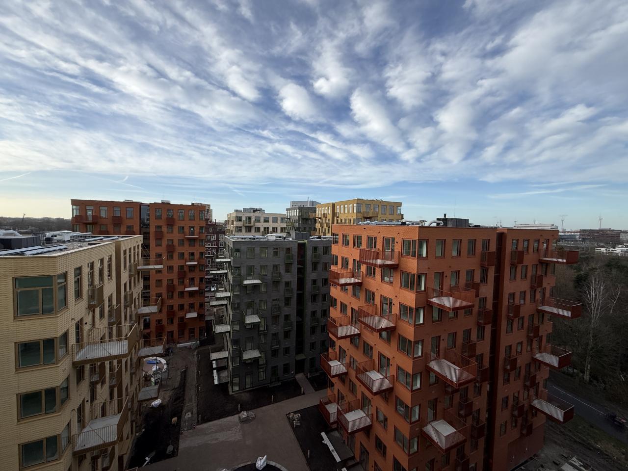 Licht 3-kamerappartement in Sloterdijk - Afbeelding 1