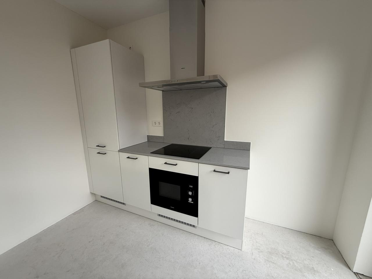 Licht 3-kamerappartement in Sloterdijk - Afbeelding 7