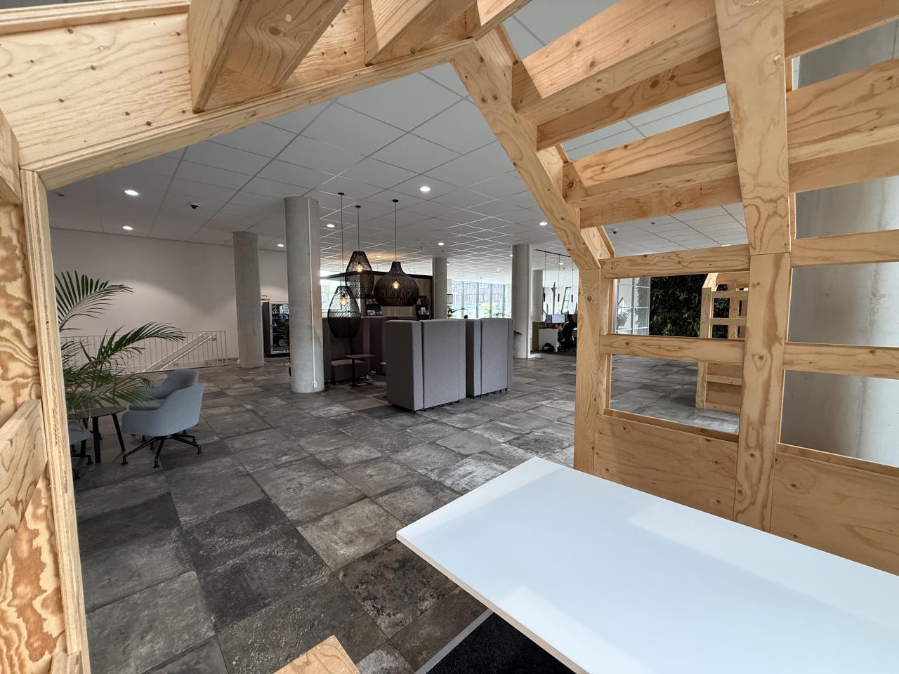 Modern 2019 studio in Bijlmer Centrum - Image 2