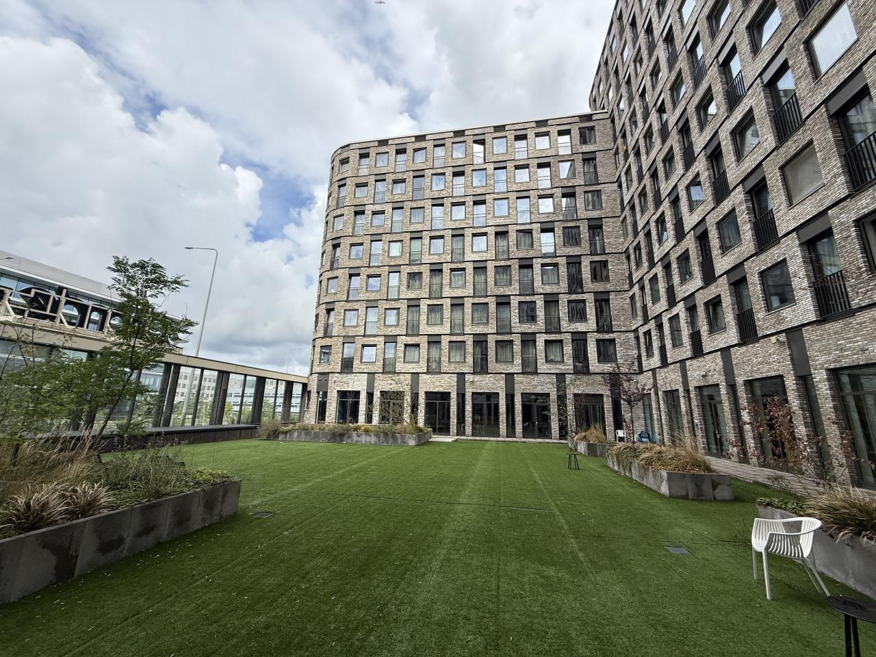 Modern 2019 studio in Bijlmer Centrum - Image 5