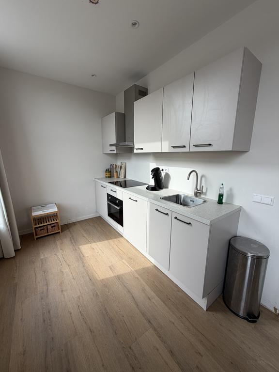 Licht gemeubileerd appartement in Crooswijk - Afbeelding 5