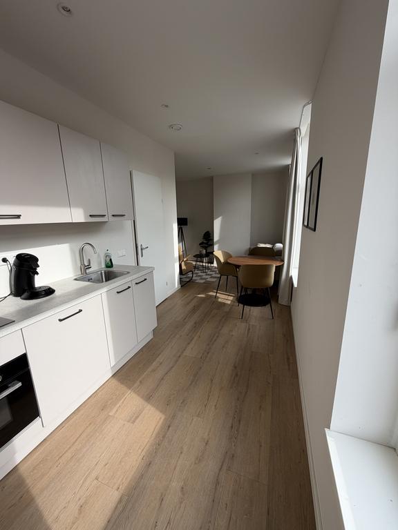 Licht gemeubileerd appartement in Crooswijk - Afbeelding 6