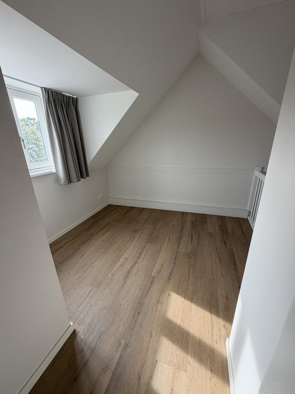 Licht gemeubileerd appartement in Crooswijk - Afbeelding 9